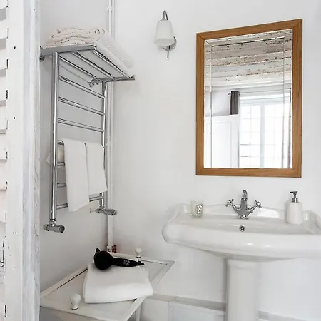 Apartment Gerard, Equipe 13eme Paris